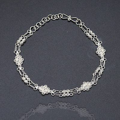 Bereket Telkari Armband aus 925 Sterling Silber mit filigranen Blütenelementen und Verlängerungskette