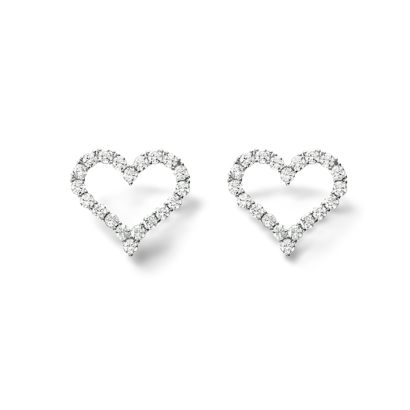 Amora Herz Ohrstecker aus 925 Sterling Silber, 18K vergoldet oder rhodiniert, mit rund gefassten Zirkonia in offenem Herzdesign.
