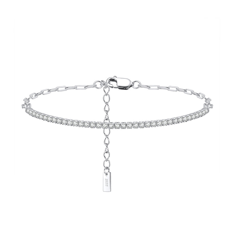 Tennisarmband aus 925 Sterling Silber mit Zirkonia und verstellbarer Gliederkette, wahlweise 14K vergoldet oder rhodiniert.