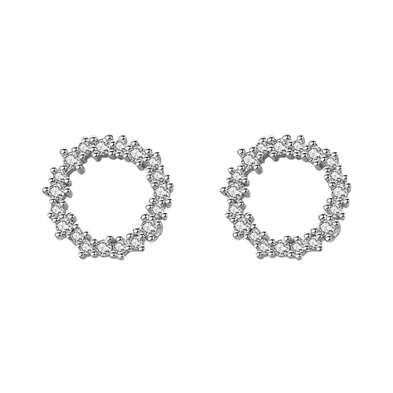 Runde Ohrstecker aus 925 Sterling Silber mit feinem Zirkonia-Pavé im Kreisdesign, eleganter Minimal-Look für jeden Tag.