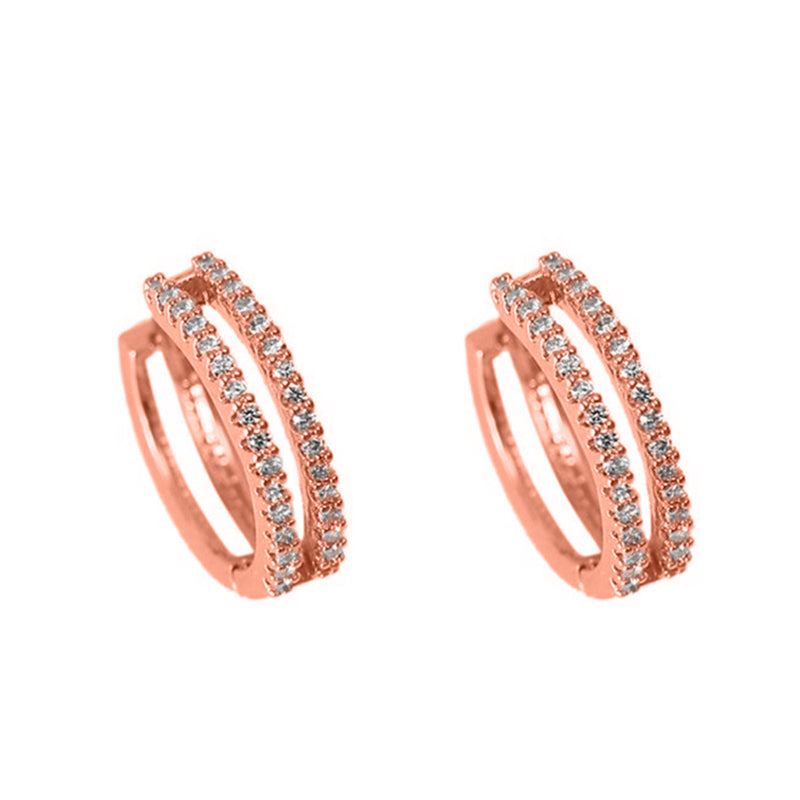 Doppelte Kreolen aus 925 Sterling Silber mit Zirkonia, erhältlich in rhodinierter, 14K vergoldeter oder rosévergoldeter Ausführung.