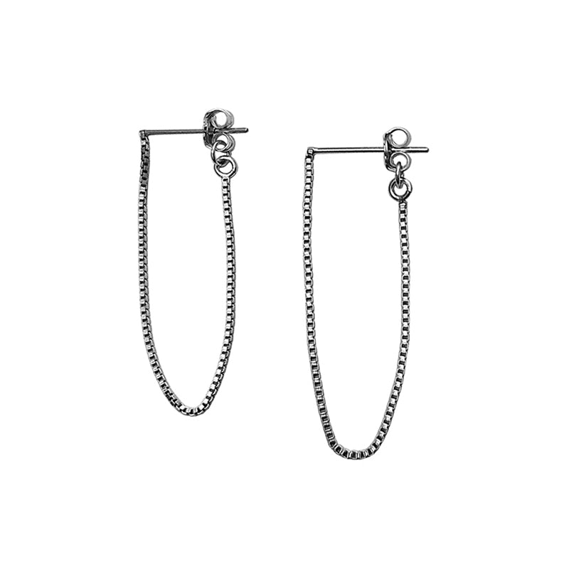 Minimalistische Ohrhänger mit feiner Kette aus 925 Sterling Silber, Stecker-Design mit ovalem Schwung, elegant und beweglich