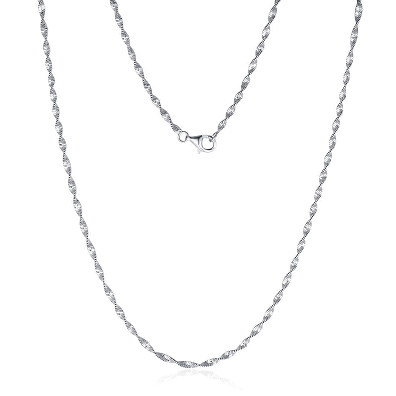Zarte Silberkette mit gedrehter Twist-Struktur, glänzend poliert; zeitloses Design für Solo-Looks und Layering.