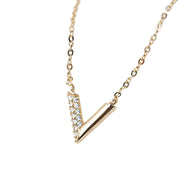 Feine V-Halskette mit Pavé-Zirkonia auf zarter Ankerkette, minimalistisches Design aus 925 Sterling Silber für Alltag und Anlass