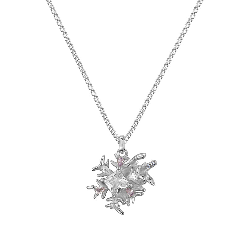Halskette mit organisch geformtem Anhänger, besetzt mit mehrfarbigen Zirkonia, in 925 Sterling Silber rhodiniert oder 18K vergoldet